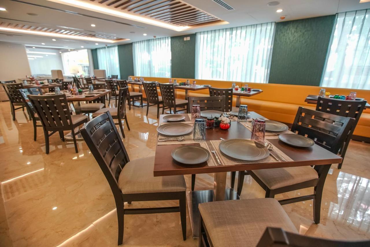 Jaag Hotel Chennai Bagian luar foto