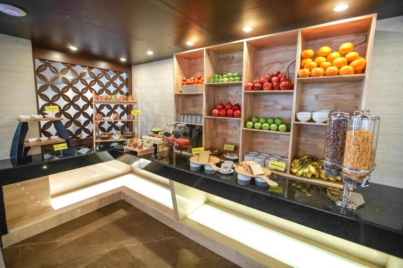 Jaag Hotel Chennai Bagian luar foto